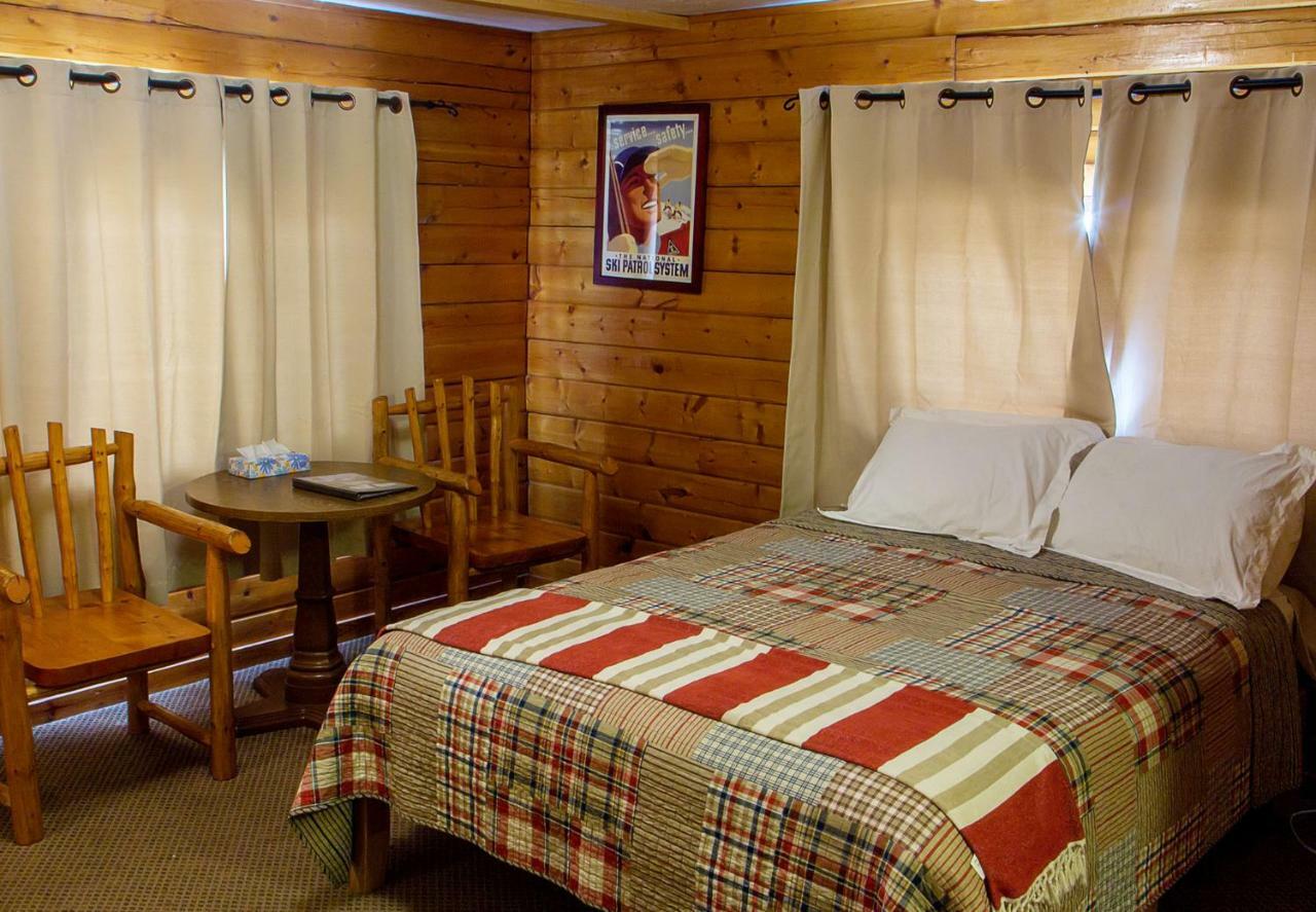 High Country Motel And Cabins Cooke City Exterior foto